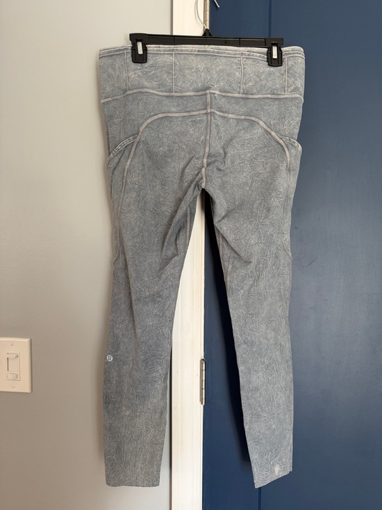 lululemon athletica Light Gray Washed High-Rise Pocket Leggings - Picture 2 of 4